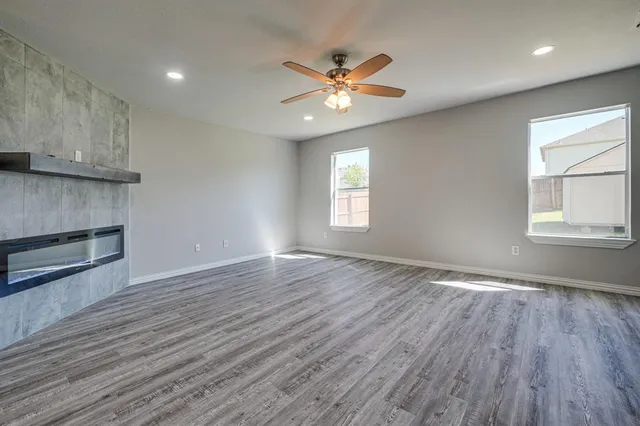 $2,800 | 1416 Puerto Lago Drive, Little Elm, TX 75068