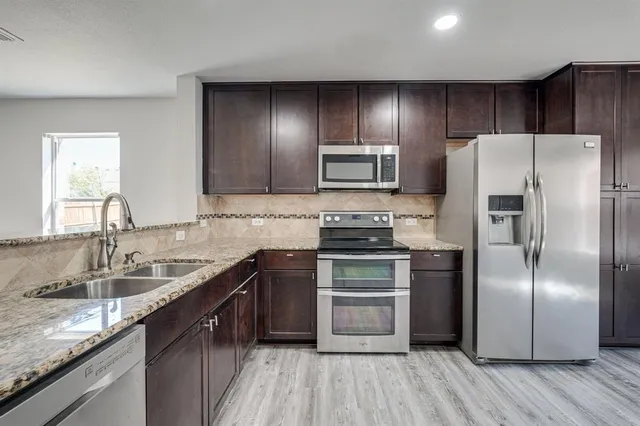 $2,800 | 1416 Puerto Lago Drive, Little Elm, TX 75068