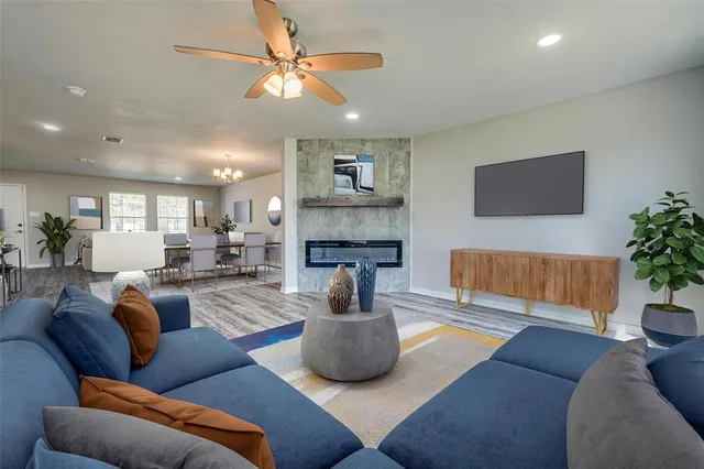 $2,800 | 1416 Puerto Lago Drive, Little Elm, TX 75068