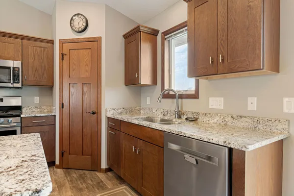 $465,000 | 2217 Anchorage Drive, Mankato, MN 56003