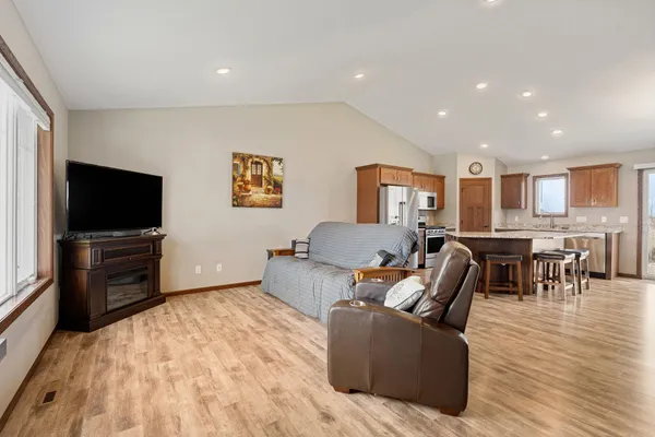 $465,000 | 2217 Anchorage Drive, Mankato, MN 56003