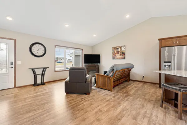 $465,000 | 2217 Anchorage Drive, Mankato, MN 56003