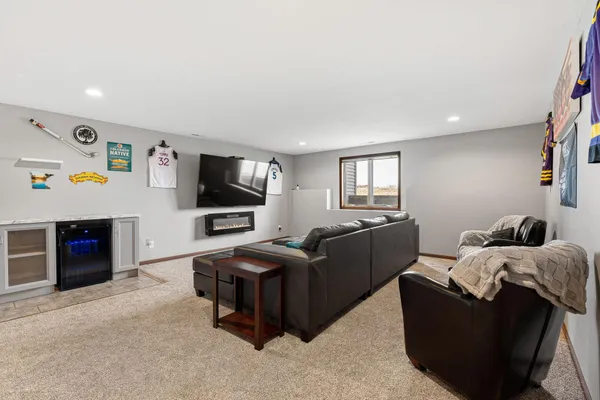 $465,000 | 2217 Anchorage Drive, Mankato, MN 56003