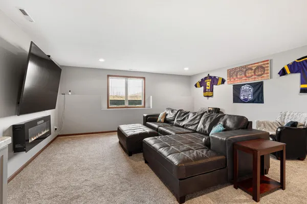 $465,000 | 2217 Anchorage Drive, Mankato, MN 56003