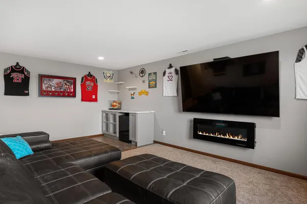 $465,000 | 2217 Anchorage Drive, Mankato, MN 56003