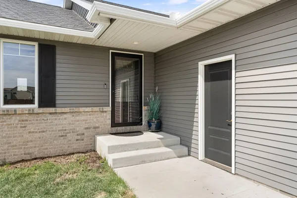 $465,000 | 2217 Anchorage Drive, Mankato, MN 56003