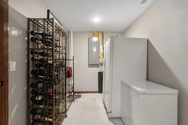 $465,000 | 2217 Anchorage Drive, Mankato, MN 56003