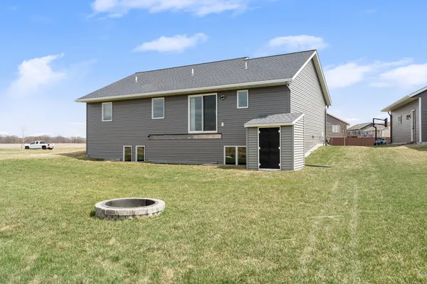 $465,000 | 2217 Anchorage Drive, Mankato, MN 56003