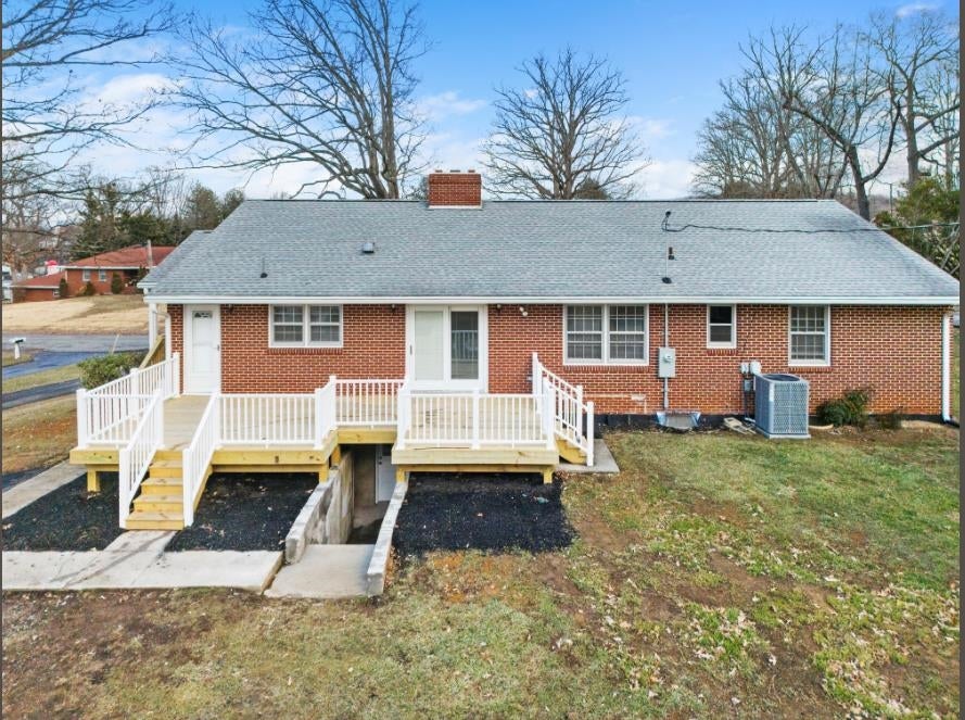 215 Overhill Road Christiansburg, VA 24073 - Photo 58 of 76 Gallery Image 58