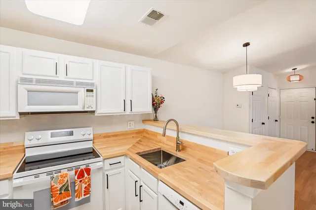 $339,900 | 2155 Scotts Crossing Court, Unit 303, Annapolis, MD 21401