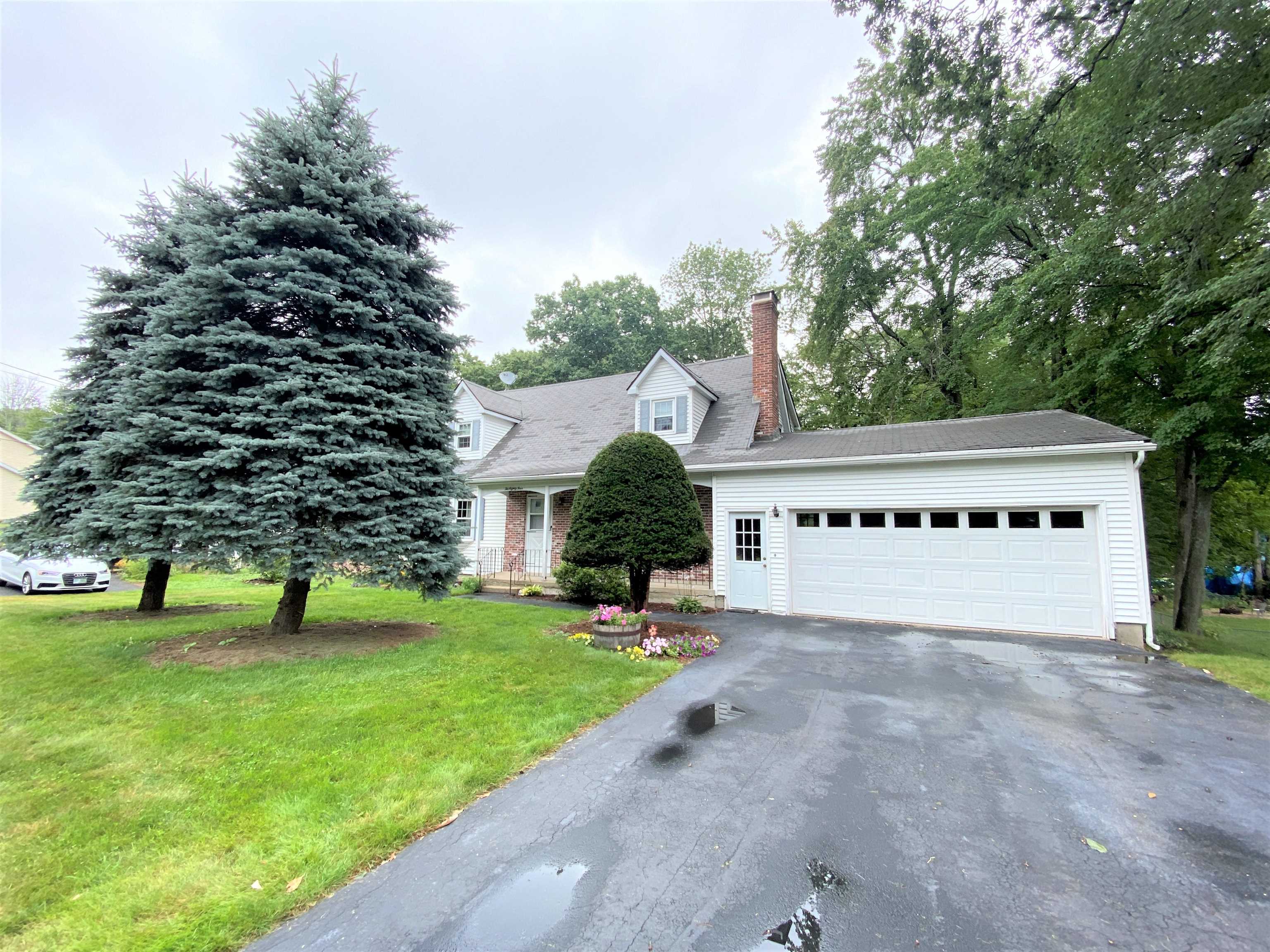 284 Huse Road Manchester, NH 03103 - Photo 1 of 31