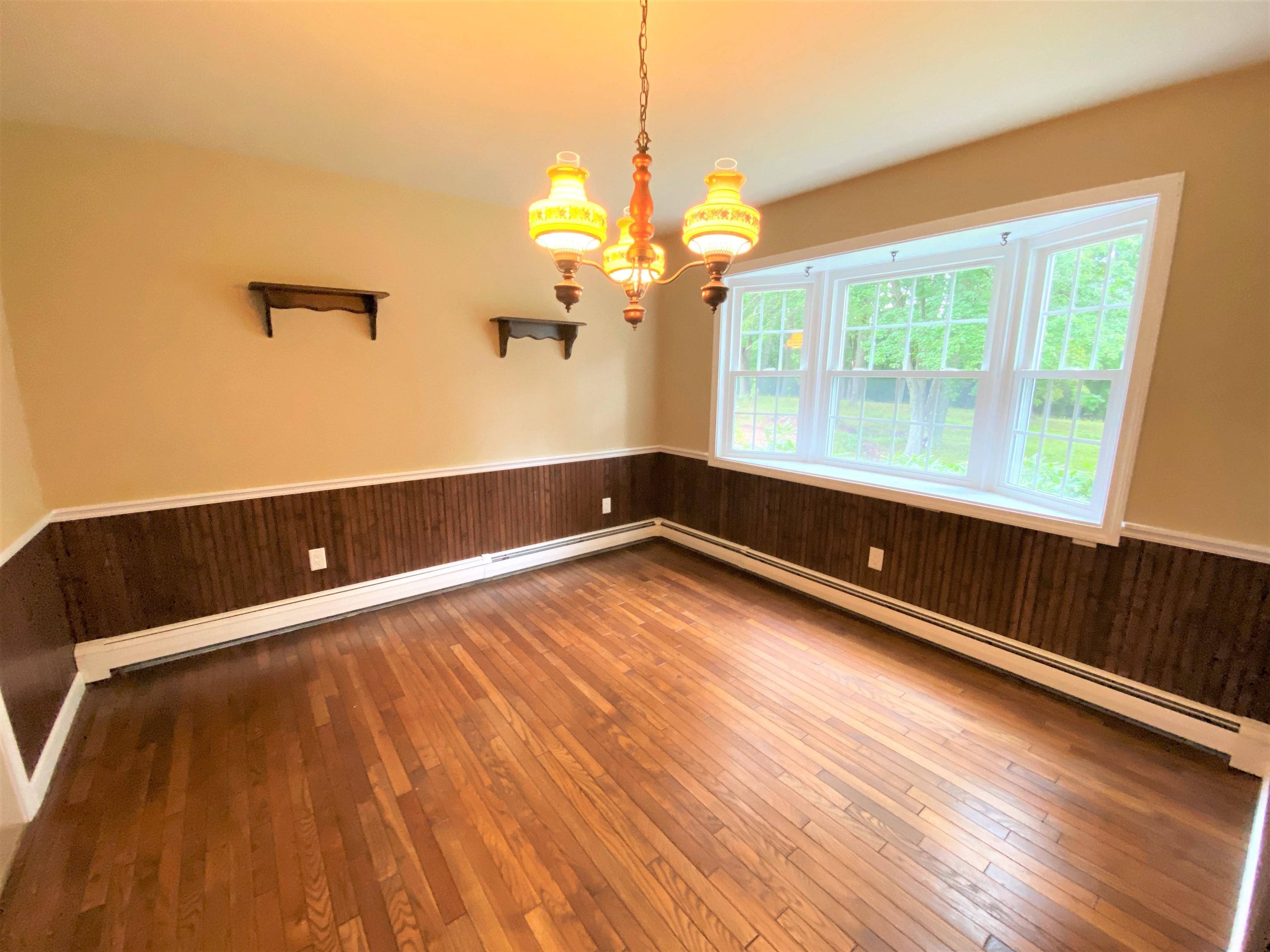 284 Huse Road Manchester, NH 03103 - Photo 5 of 31
