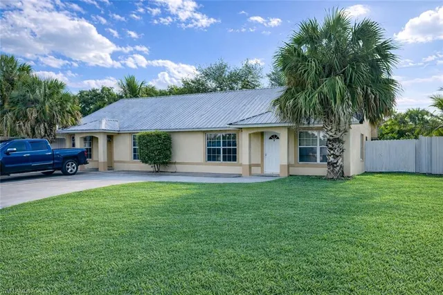 $599,000 | 2531 47th Terrace Southwest, Naples, FL 34116