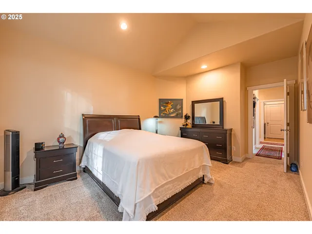 $538,000 | 4161 Southeast Inlet Avenue, Lincoln City, OR 97367