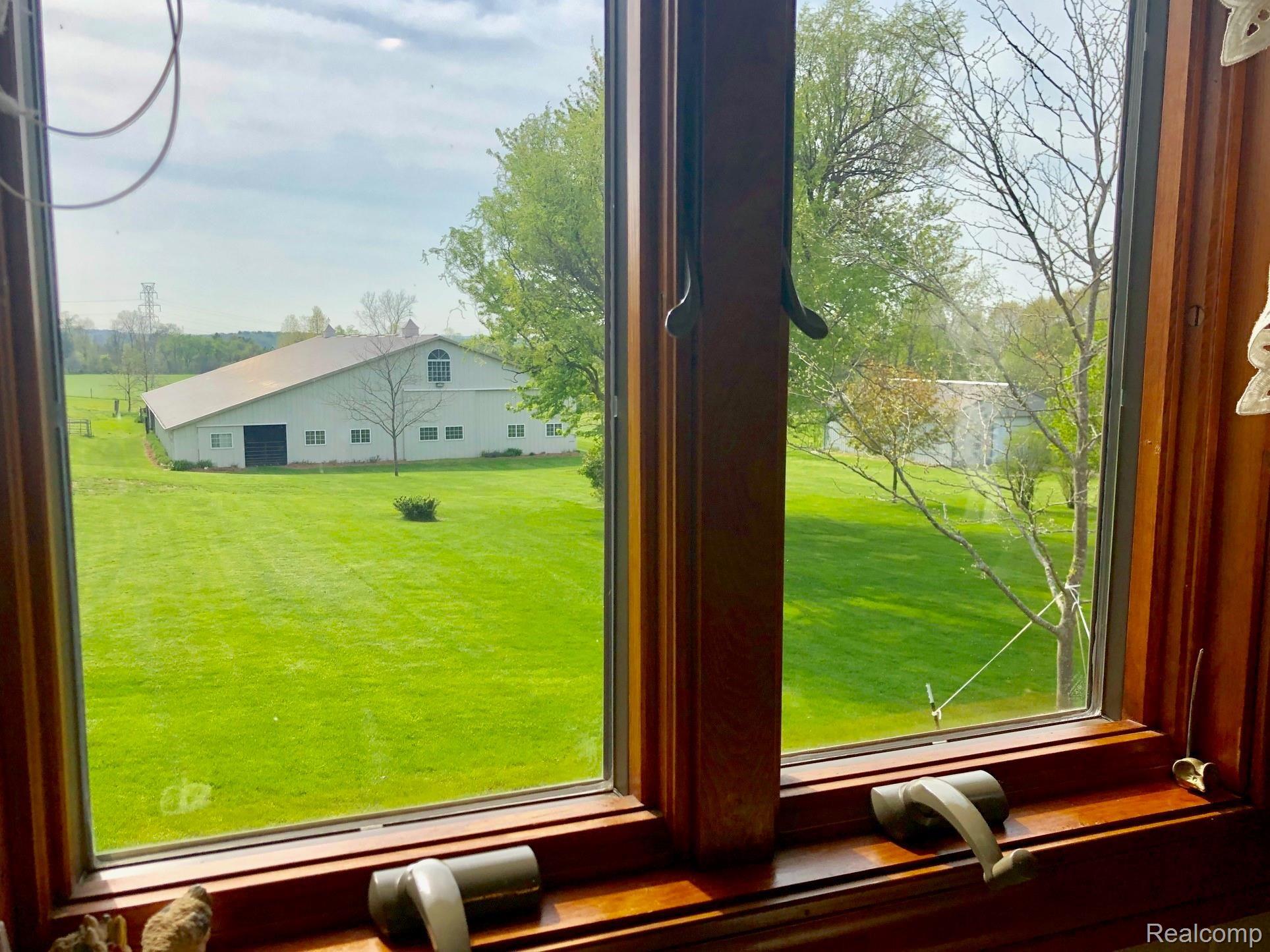 4744 Bishop Road Dryden, MI 48428 - Photo 15 of 89 IMG_4446.jpg