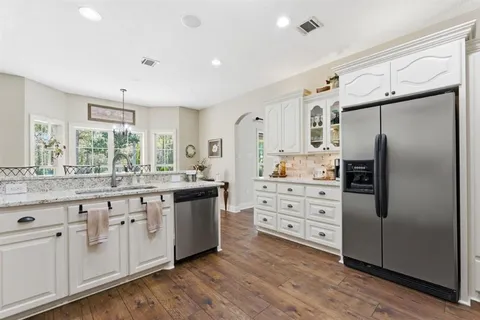 $549,000 | 1467 Hickory Ridge Drive, Lake Charles, LA 70611