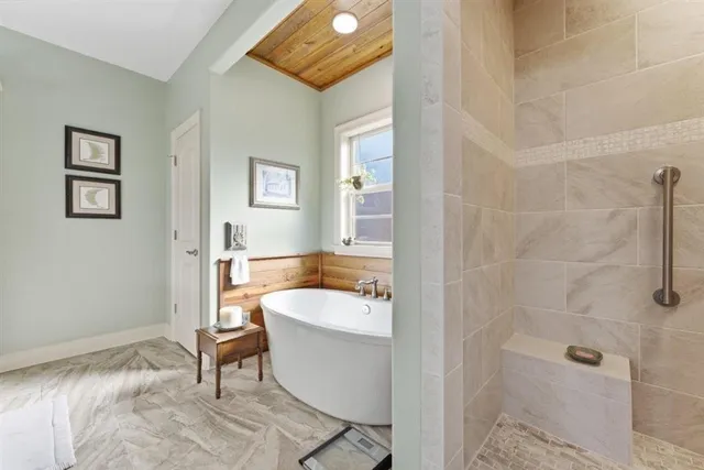 $549,000 | 1467 Hickory Ridge Drive, Lake Charles, LA 70611