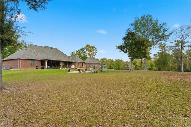 $549,000 | 1467 Hickory Ridge Drive, Lake Charles, LA 70611