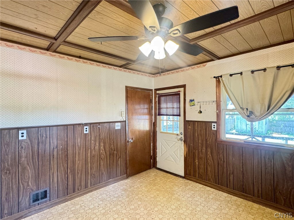 119 Merrill Street Syracuse, NY 13208 - Photo 19 of 43