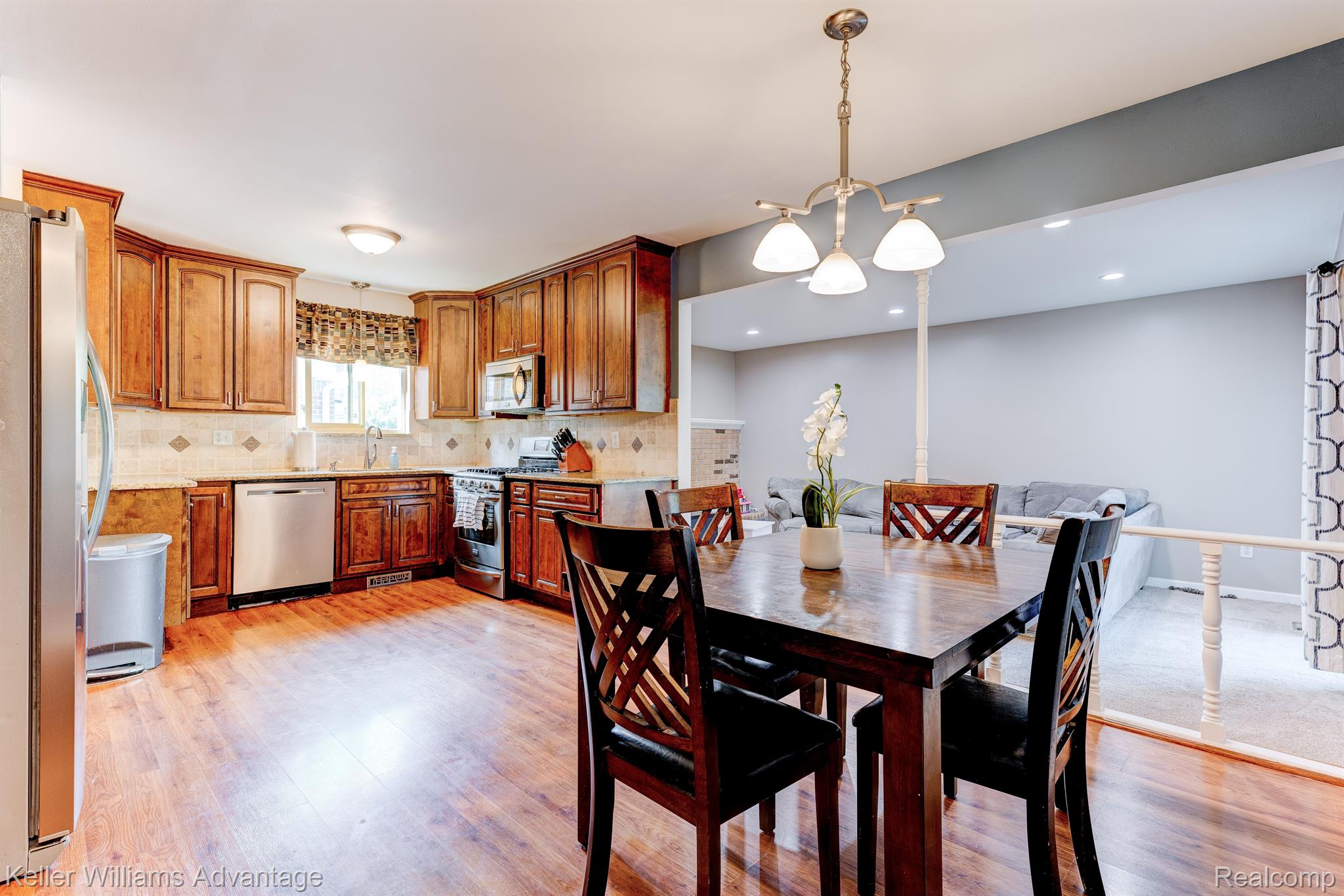 1475 Walnut Ridge Circle Canton, MI 48187 - Photo 7 of 35 Gallery Image 7