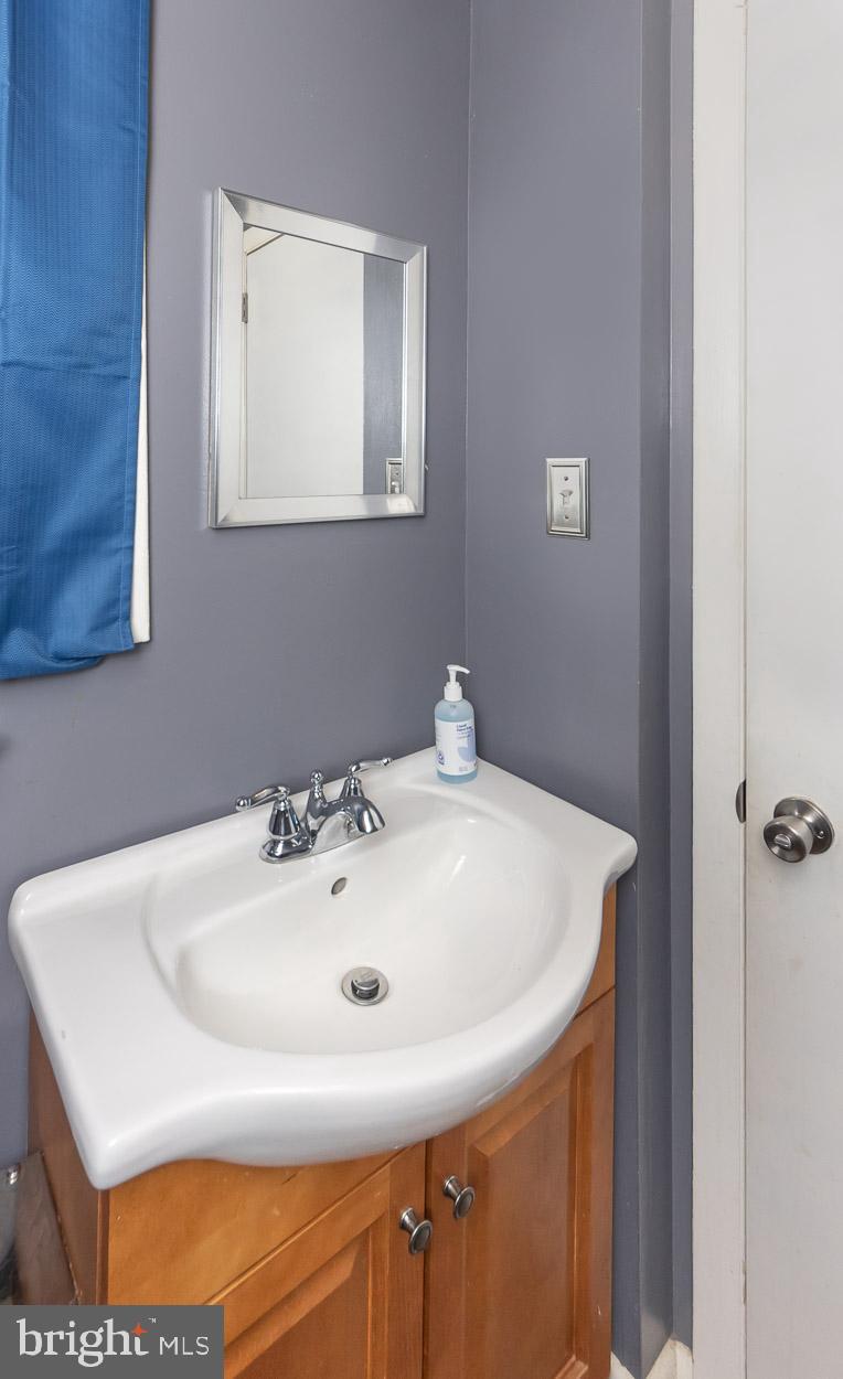 6906 Brookmill Road Baltimore, MD 21215 - Photo 4 of 33 Gallery Image 4