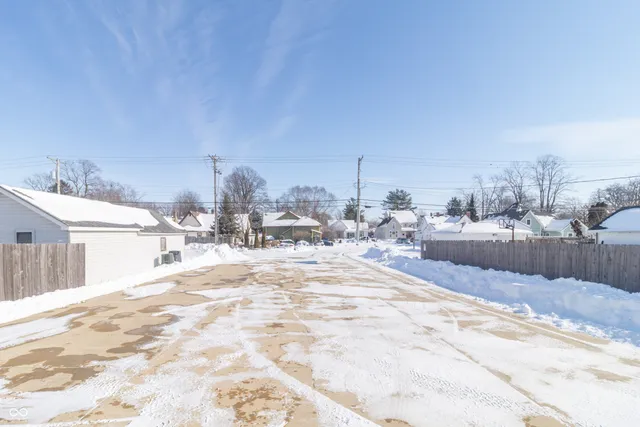 $309,900 | 621 North State Street, Greenfield, IN 46140