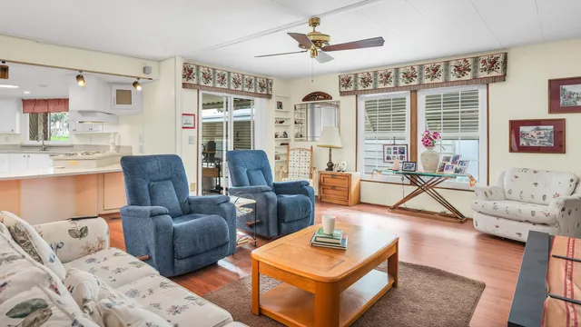 $59,900 | 15500 Bubbling Wells Road, Unit 275, Desert Hot Springs, CA 92240