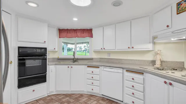 $59,900 | 15500 Bubbling Wells Road, Unit 275, Desert Hot Springs, CA 92240