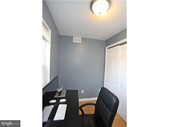 2111 Manton Street Philadelphia, PA 19146 - Photo 15 of 25
