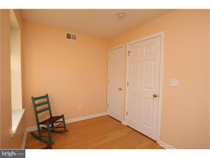 2111 Manton Street Philadelphia, PA 19146 - Photo 17 of 25