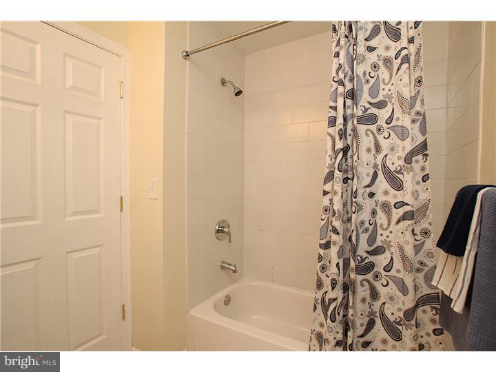 2111 Manton Street Philadelphia, PA 19146 - Photo 19 of 25