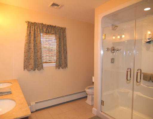 19 Wayland Road Wakefield, MA 01880 - Photo 11 of 17 Gallery Image 11