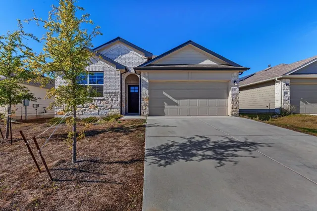 $1,950 | 187 Coralbean Drive, Kyle, TX 78640