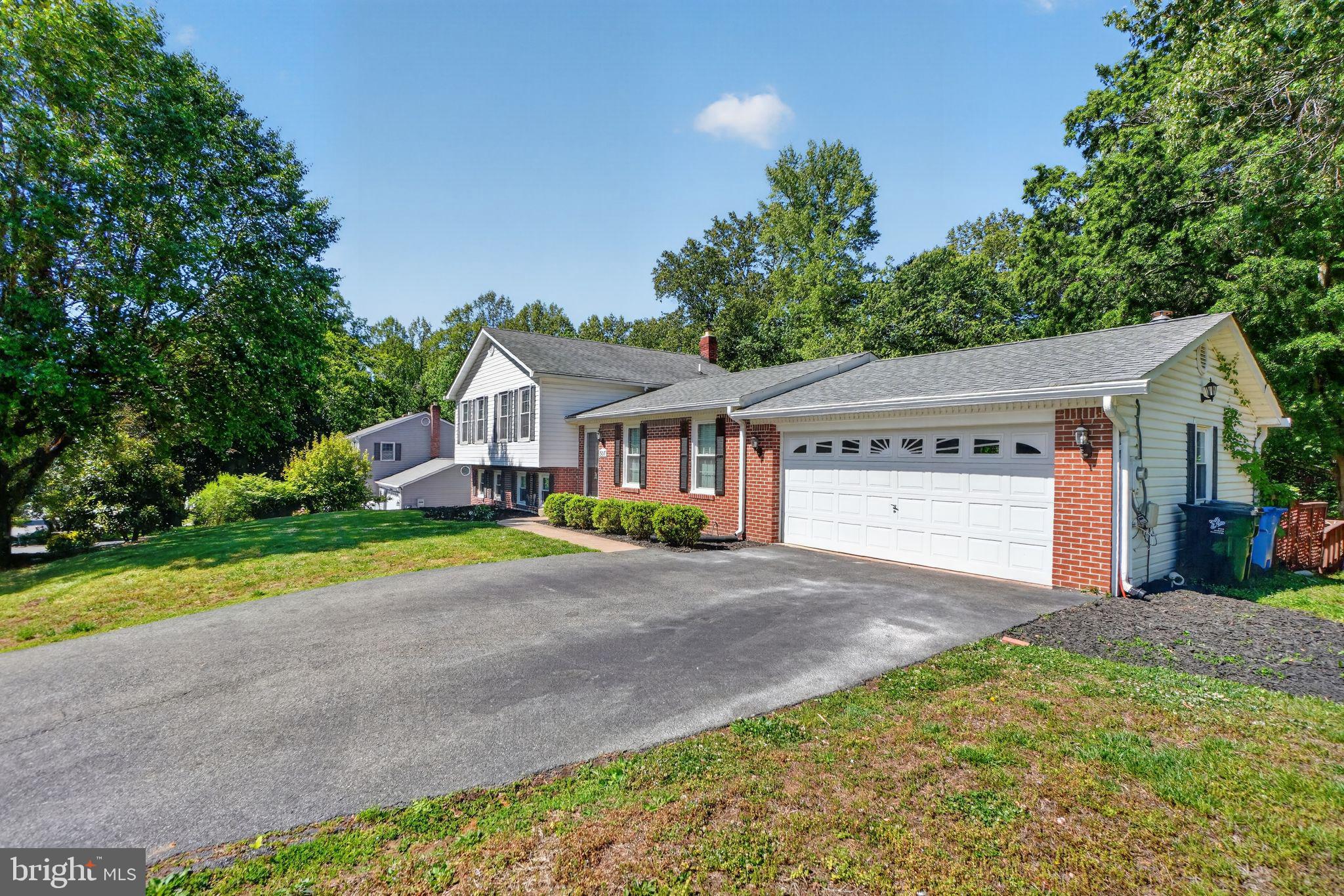 507 Clarks Run Road La Plata, MD 20646 - Photo 34 of 49 Charming home with lush greenery.