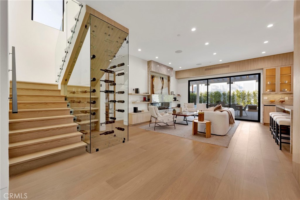706 South Kenneth Road Burbank, CA 91501 - Photo 19 of 53