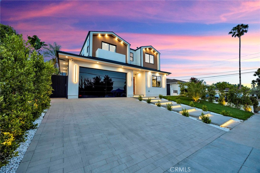 706 South Kenneth Road Burbank, CA 91501 - Photo 2 of 53