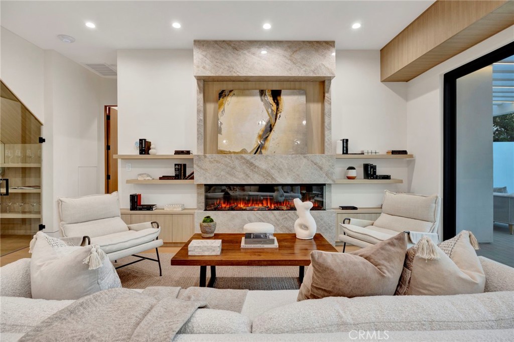 706 South Kenneth Road Burbank, CA 91501 - Photo 21 of 53
