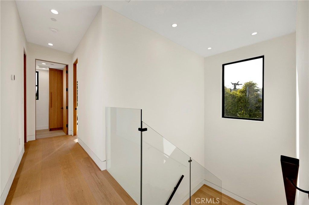 706 South Kenneth Road Burbank, CA 91501 - Photo 32 of 53