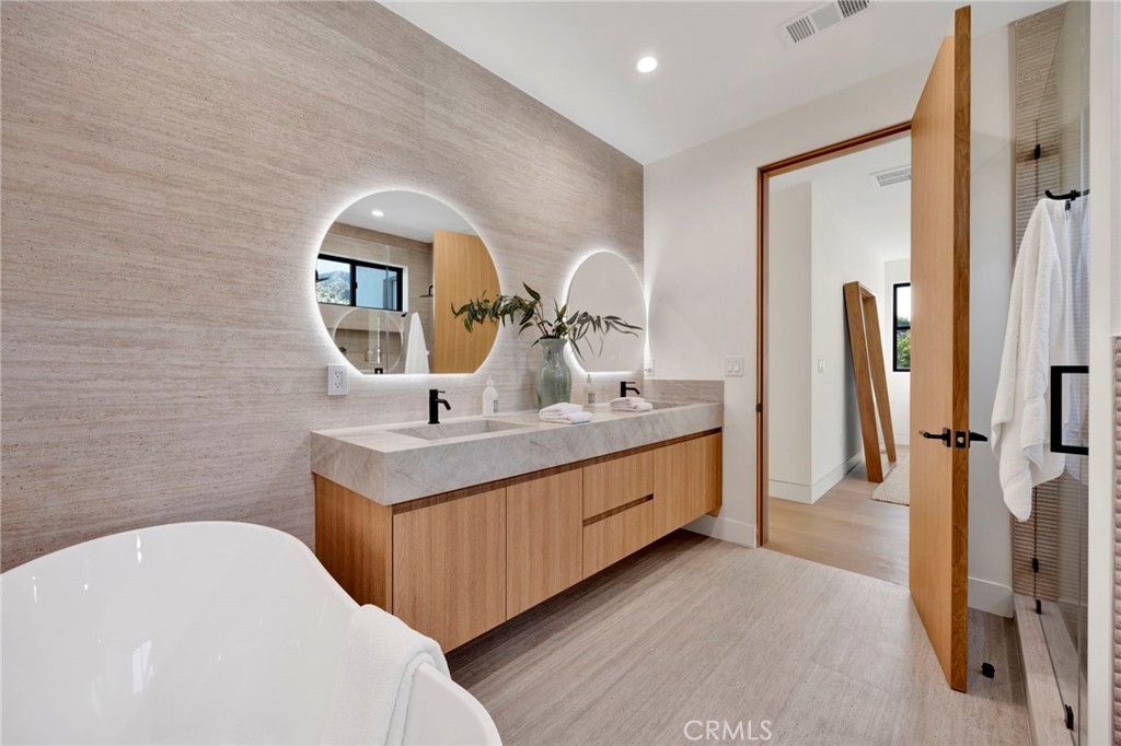 706 South Kenneth Road Burbank, CA 91501 - Photo 35 of 53