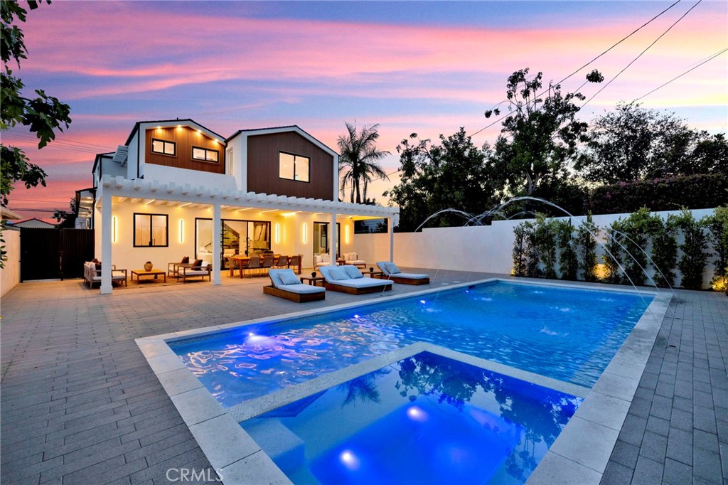 706 South Kenneth Road Burbank, CA 91501 - Photo 4 of 53