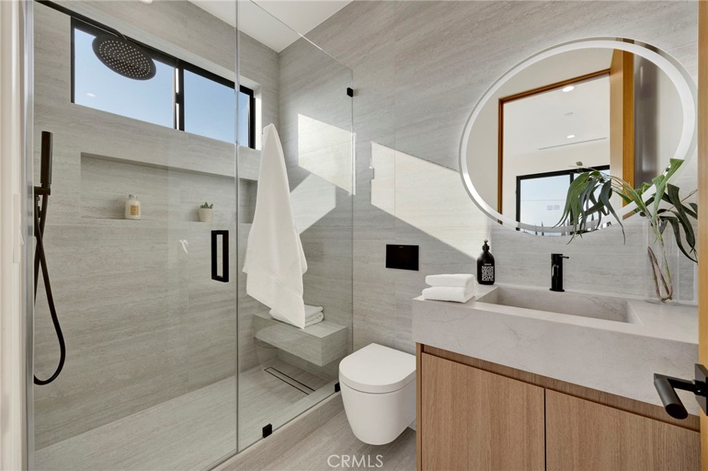 706 South Kenneth Road Burbank, CA 91501 - Photo 44 of 53