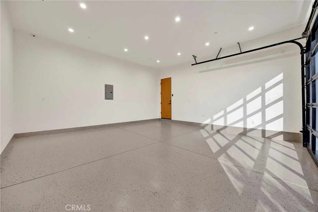 706 South Kenneth Road Burbank, CA 91501 - Photo 49 of 53