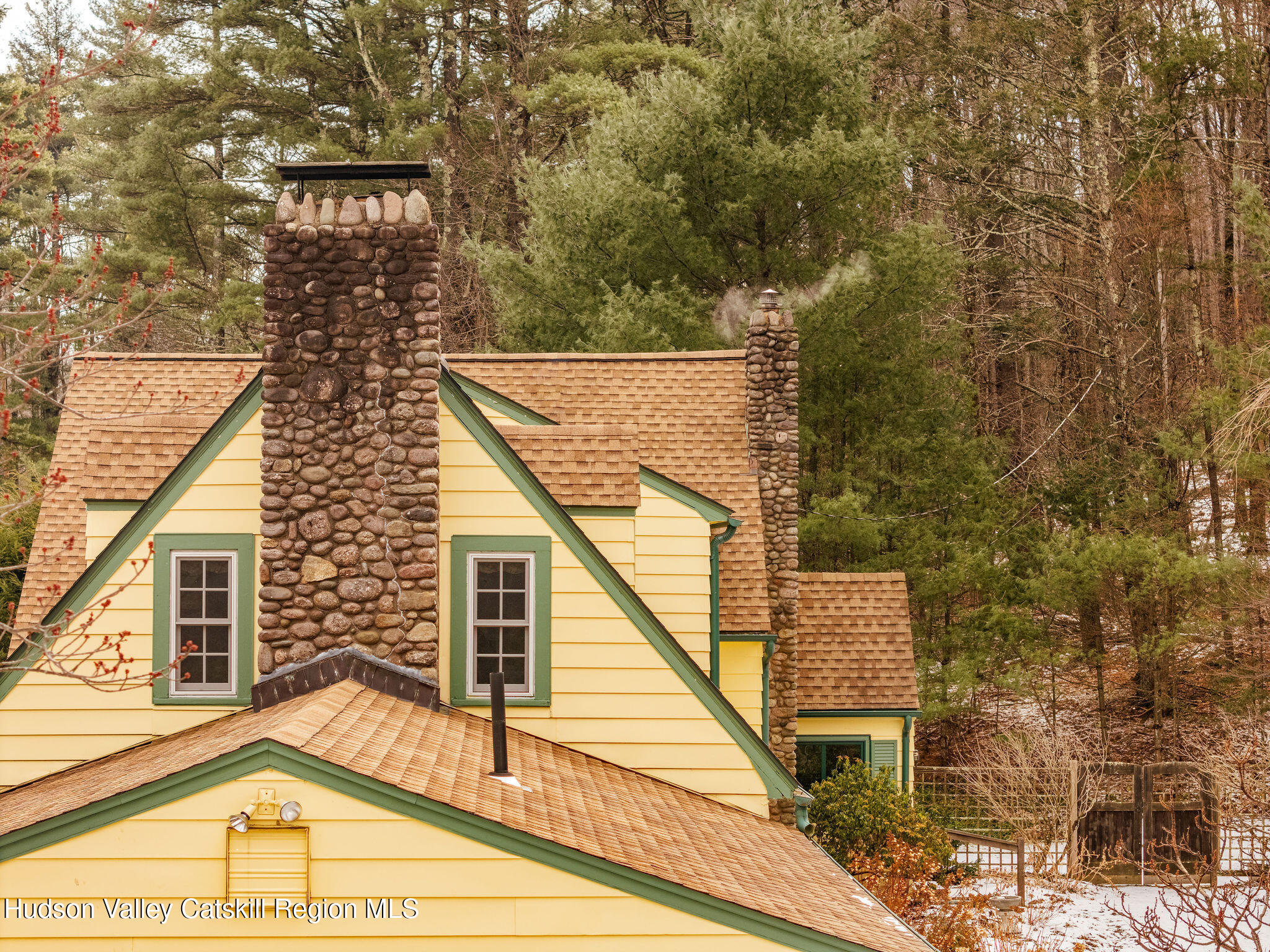72 High Point Mountain Road West Shokan, NY 12494 - Photo 28 of 33 a view of a balcony with wooden floor and a ceiling fan