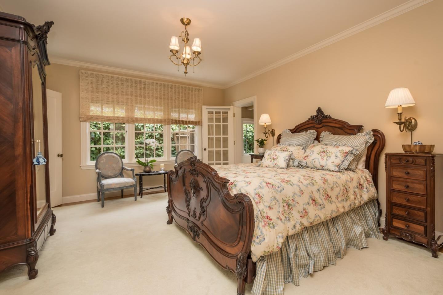 570 Edgewood Road San Mateo, CA 94402 - Photo 18 of 40 Gallery Image 18