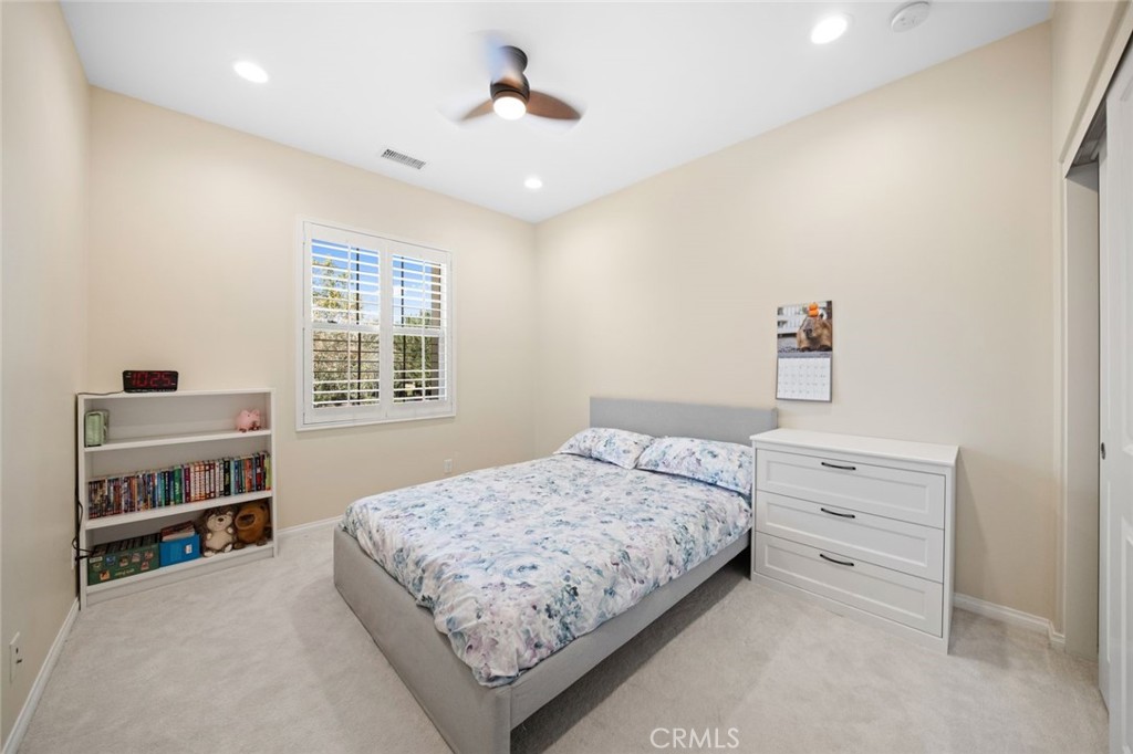 107 Overbrook Irvine, CA 92620 - Photo 15 of 33