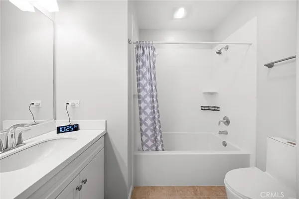 $1,690,000 | 107 Overbrook, Irvine, CA 92620