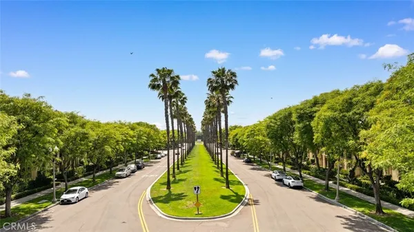 $1,690,000 | 107 Overbrook, Irvine, CA 92620
