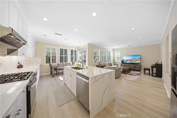 $1,690,000 | 107 Overbrook, Irvine, CA 92620