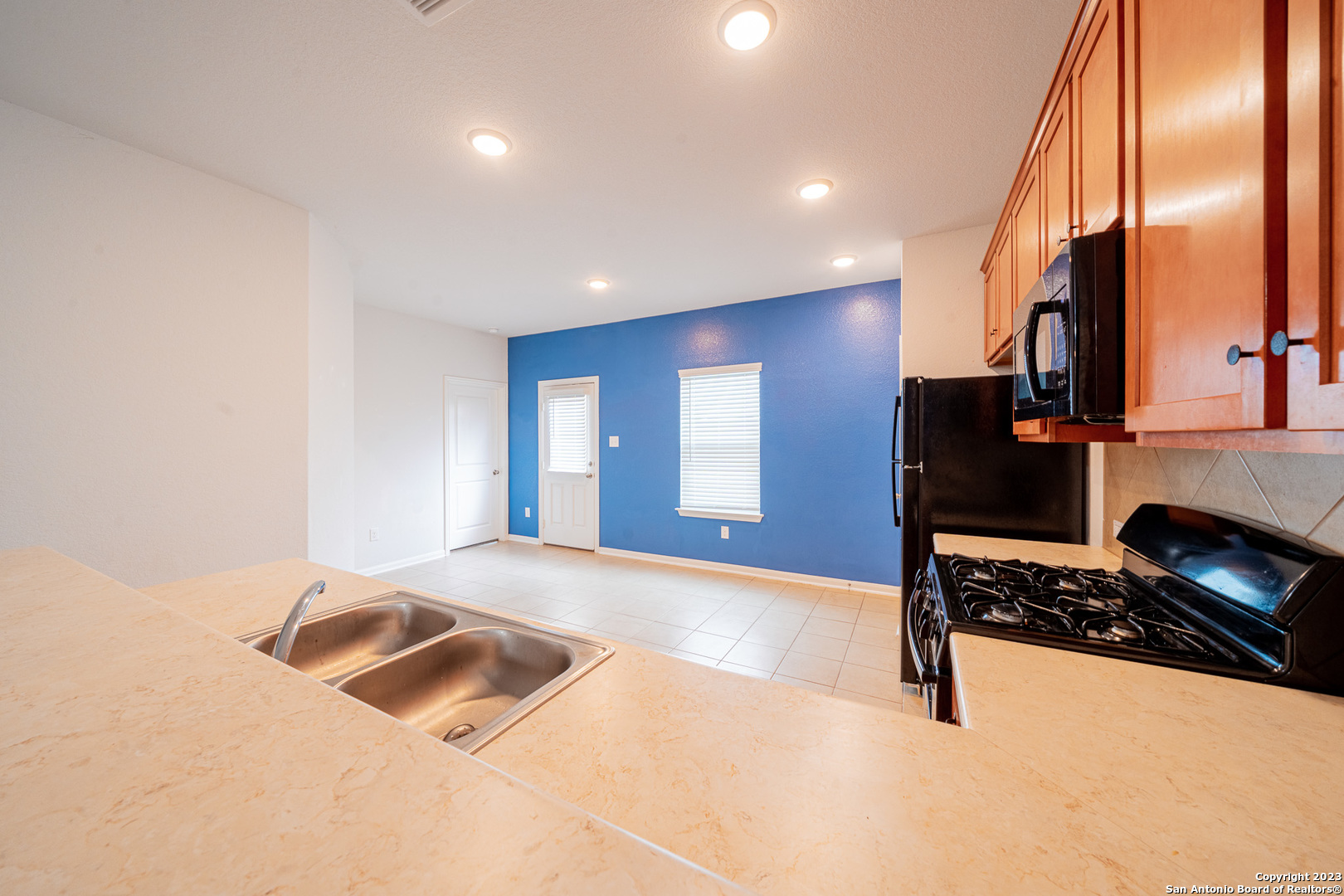 347 Hunters Ranch East San Antonio, TX 78253 - Photo 23 of 34