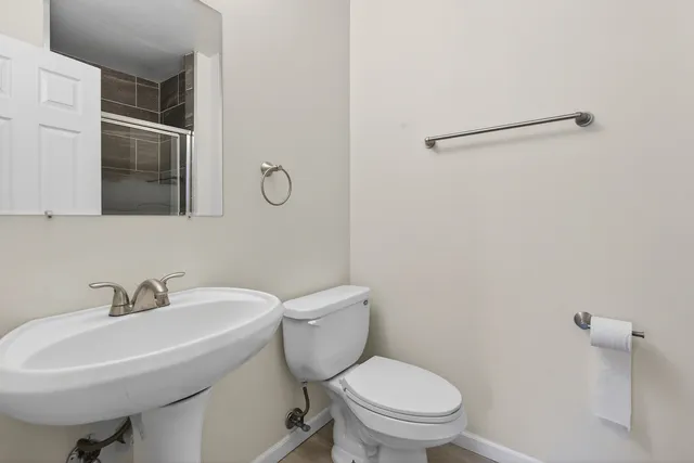 $299,900 | 455 Kennedy Place, Vernon Hills, IL 60061